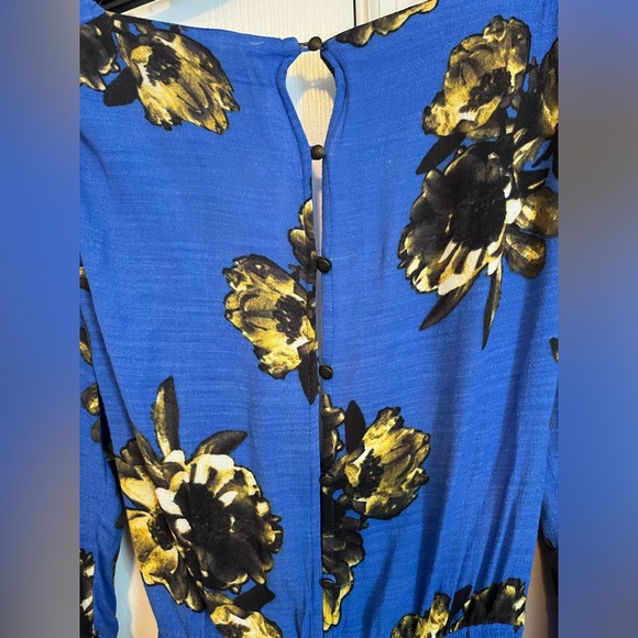 Free People Shorts Romper Women’s Small Blue With Flowers Flowy Arms Waist Tie - Picture 5 of 12